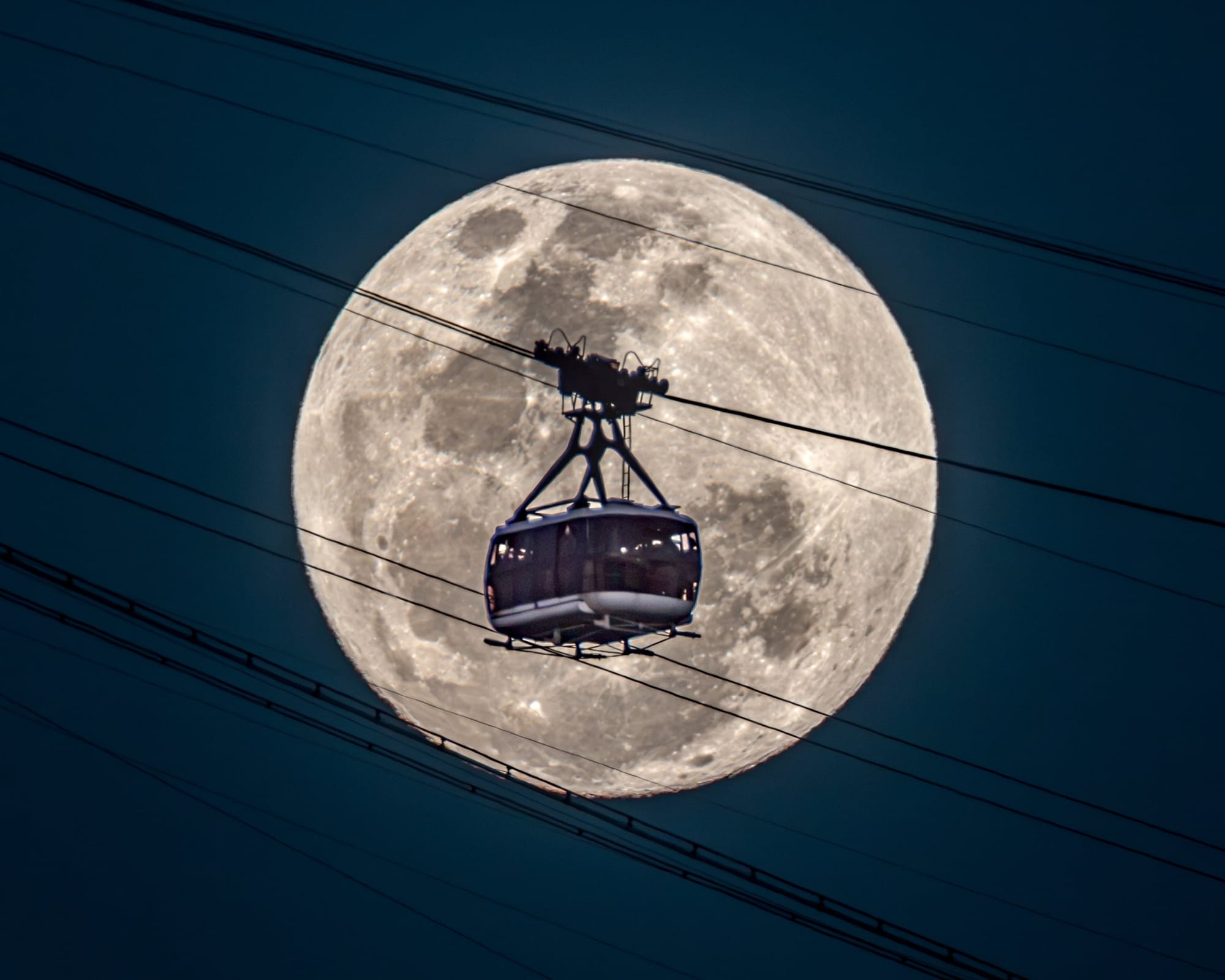 Lua e Bondinho do Pão de Açúcar, fotografia fine art de Bruno Boni.